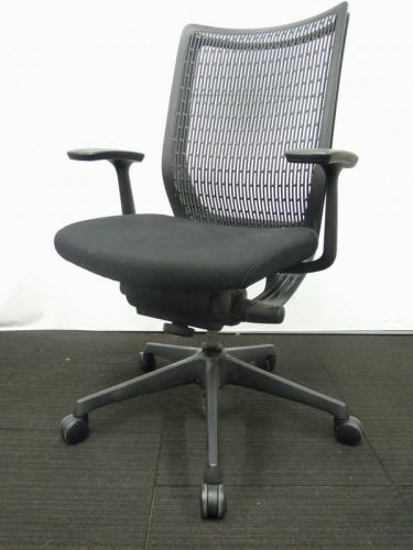 【6脚入荷！状態良好】岡村製作所　Visconte 　ヴィスコンテチェア　スタンダードタイプ　背面プレーン/クッション座面仕様　デザインアーム　ブラック　【中古肘付きオフィスチェア　プレーンチェア】【OAチェア】
                                    中古
            