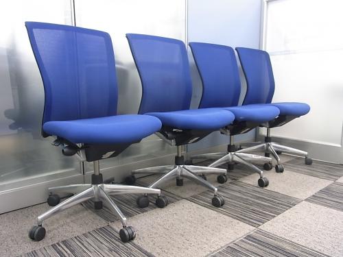 【4脚セット】【状態良好】フォスター　エトスチェア　FOSTER　ETHOS〜シンプルデザインながらも高品質、多機能チェア〜【OAチェア】
                                    中古
            