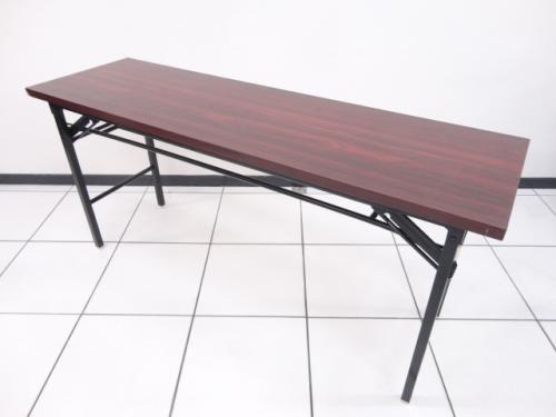  プラス製　折畳テーブル/会議テーブル　幅150cm
                                    中古
            