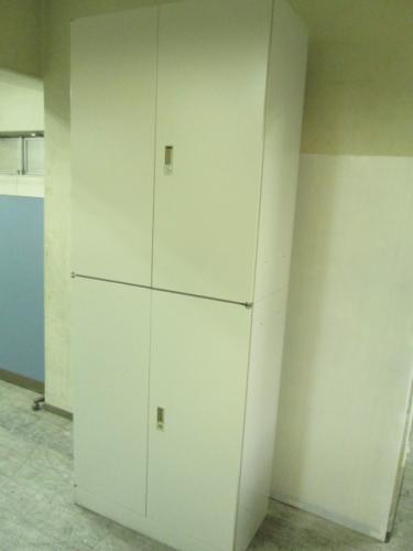 上下両開き書庫セット　背が高く、要領が大きい書庫です。2300Ｈ【おつとめ品】
                        42型
                                    中古
            