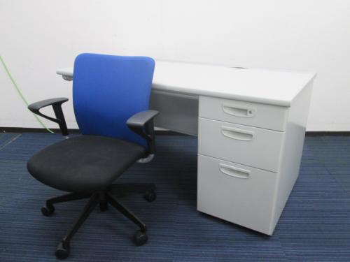 【事務机と事務椅子】片袖机と椅子<br>【セット価格でお得】【セット商品】
                                    中古
            