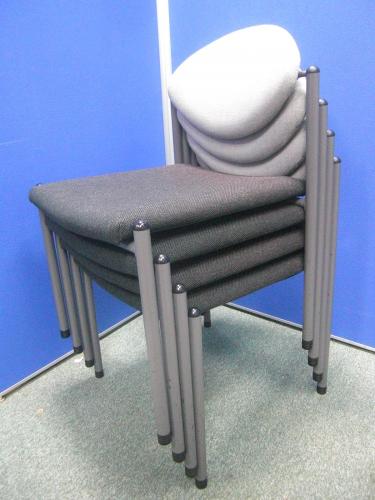 【事務用品】|コクヨ製|トンガチェア|状態良好|京都から、滋賀、大阪、奈良等ルート配送しております!!【会議チェア】
                                    中古
            