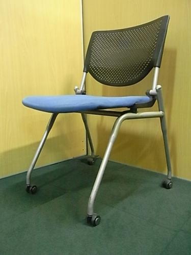 【状態良好】ネスティングチェア■プロスタックシリーズ　〜シンプルで使いやすいミーティングチェア〜【会議チェア】
                                    中古
            