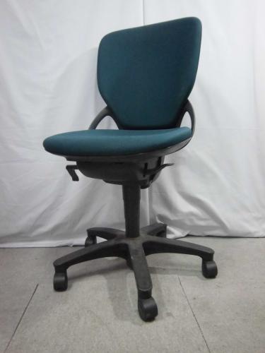 座面ホツレ有のため大幅値下げ！　【おつとめ品】【OAチェア】
                                    中古
            