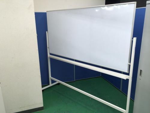 【☆良好品☆】【ホワイトボード】【両面】ホワイトボード■両面脚付き■即日お持ち帰りが出来ます！！
                                    中古
            