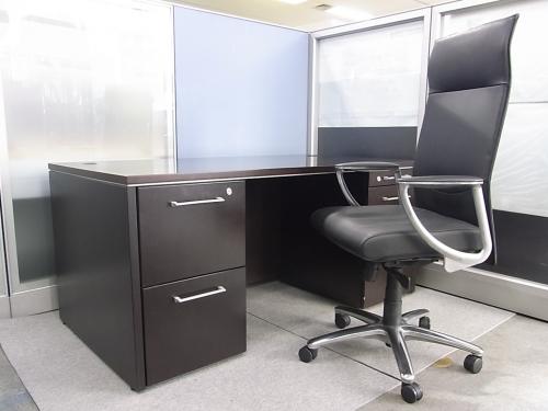 【役員用デスク＆役員用チェア】岡村製作所　EXシリーズ　両袖机＆岡村製作所　CEシリーズ　役員用チェア【セット商品】
                                    中古
            