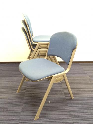 ※専門業者によるクリーニング済み!※【会議椅子】スタッキングチェア<br>【重ねて省スペース 数が揃う】【ロット】
                        
                                    中古
            