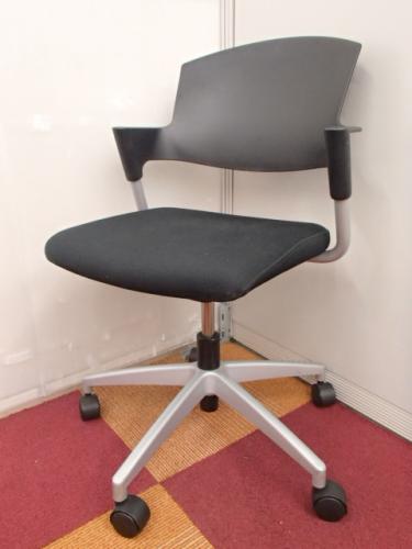 中古｜ミーティングチェア｜コクヨ製｜プロッティ　回転脚タイプ ｜CK-580【会議チェア】
                                    中古
            