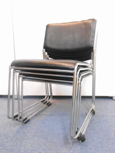 【会議用椅子】スタッキングチェア【セット商品】【色：ブラック】【状態良好】【４脚セット】【会議チェア】
                                    中古
            