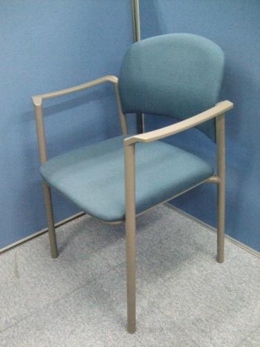 【スタック】内田洋行製のミーティングチェア入荷致しました！【ロット】【MF-153A】【肘付】【会議チェア】
                                    中古
            