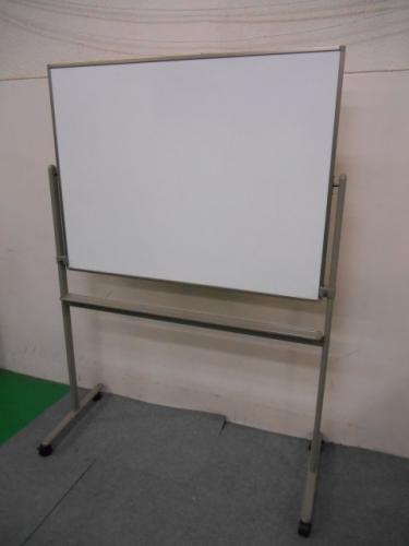 Ｗ1300ホワイトボード｜両面・キャスター付きタイプ
                                    中古
            