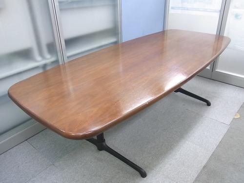 【6名〜8名様用】大型ミーティングテーブル　幅2400ｍｍ　スチールケース社製
                        
                                    中古
            
