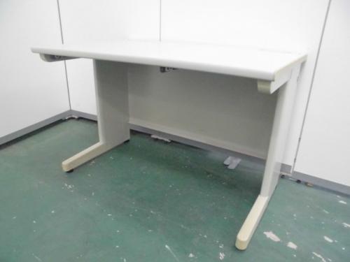 【おつとめ品】訳有｜引出無し｜中古｜オフィス家具｜デスク｜平机｜ライオン製｜
                                    中古
            