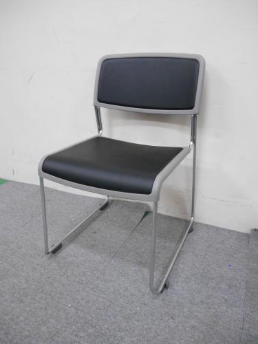 【残り3脚】【コクヨ製　スタックチェア　CK-890】ビニールレザーの為、お手入れ簡単！【会議チェア】
                                    中古
            