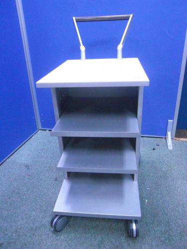 【事務用品】|プリンター台・プロジェクター台|オカムラ製|国内産|烏丸・オフィス家具
                                    中古
            