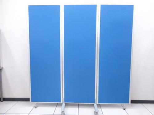 【新古品】3連パーテーション　キャスター付き
                                    新古品
            