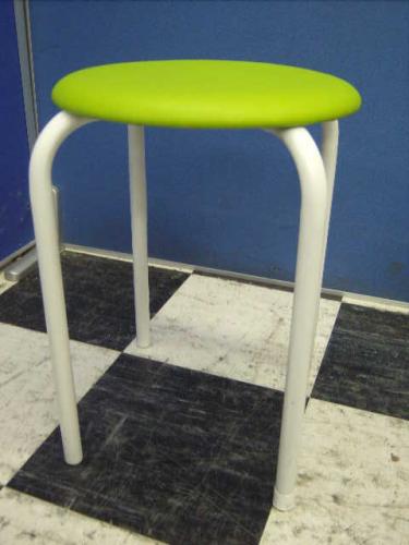 【ファンシー】カラフルな丸イス■インテリアにいかがですか？【オフィス家具　チェア　イス　埼玉】
                                    中古
            