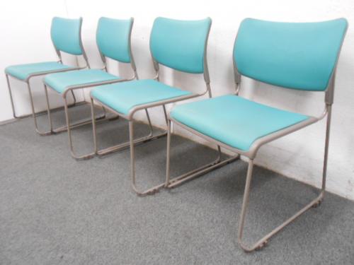 【セット商品】■スタッキングチェア4脚セット　■グリーン　■オカムラ（岡村製作所）【会議チェア】
                                    中古
            
