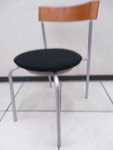 コクヨ製　リフレッシュチェア-　アテーザシリーズ【会議チェア】
                                    中古
            