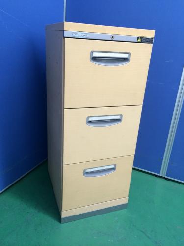 【A4ファイルキャビネット】【良好品】オカムラ製■バーチカルキャビネット■3段収納タイプ■省スペースで書類を収納するに最適です！【デザイン製　抜群】
                                    中古
            