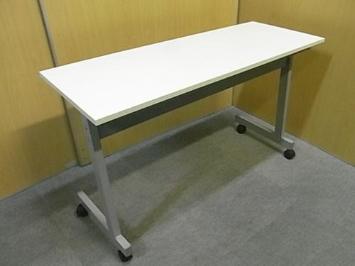 【状態良好】■スタックテーブル　W1200　〜使いやすい小型の折りたたみテーブル〜
                                    中古
            