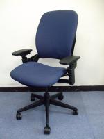 大人気チェア　スチールケース製　リープチェア　【Steelcase　Leap chair】【型：Ｖ2　46216179】　状態良好品！　【高級チェア】【OAチェア】