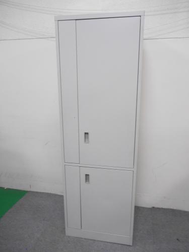 【キッチンキャビネット】上段扉が収納タイプ　省スペースに最適【オフィス家具　書庫　キャビネット　キッチン　東京　豊島区】
                                    中古
            