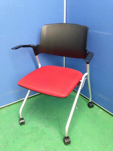 【会議用チェア】【スタッキング】プラス製｜ネスティングチェア｜
                                    中古
            