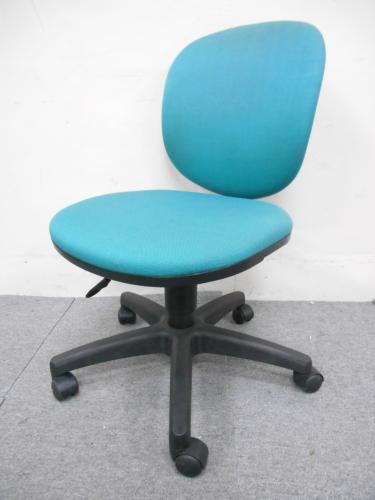 【ナイキ製　肘無ローバックチェア】最も使用されてるタイプのデスク用チェア【OAチェア】
                                    中古
            