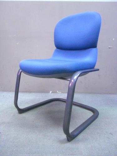 【残り1脚】【事務用品】|内田洋行製|すわり心地抜群!!　|全国へ配送中!!【会議チェア】
                        
                                    中古
            