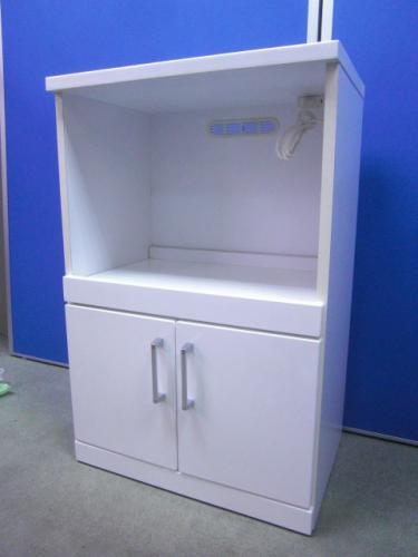 キッチンキャビネット|水屋|木製|電源タップ+電源コンセント付|ホワイト色
                                    中古
            