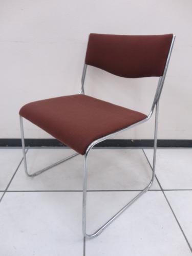 コクヨ製　スッタキングチェア【会議チェア】
                                    中古
            