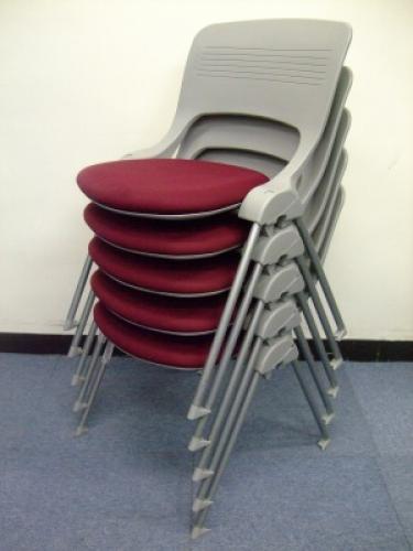 【おとくな4脚セット】内田洋行製のMX-40シリーズ【会議チェア】
                                    中古
            