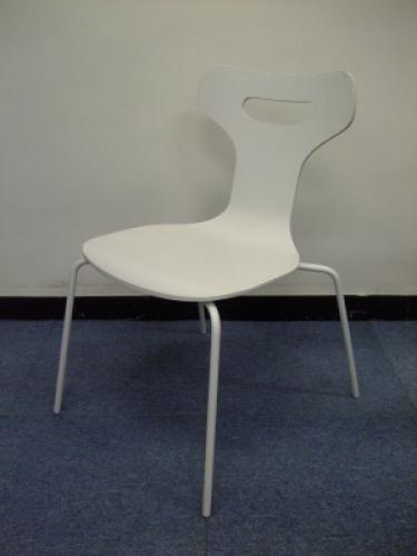 イトーキ製のラメットチェア入荷致しました【デザイン：ジェフ・ミラー】【会議チェア】
                        
                                    中古
            