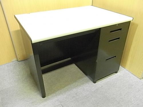 【値下げしました！9,000円⇒6,600円】片袖デスク■PLUS製■幅1000mm　〜ブラックボディーがお買い得〜【おつとめ品】【中古　オフィス家具　デスク　机】
                                    中古
            