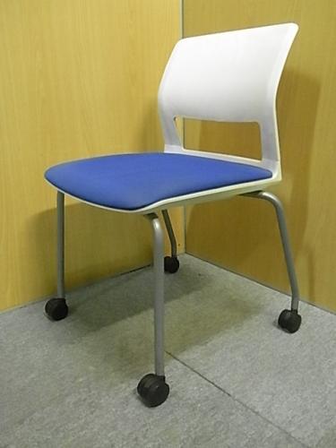 【状態良好】スタッキングチェア■CK-160シリーズ■コクヨ製■キャスター付き〜シンプルなスタッキングチェア〜【会議チェア】
                                    中古
            