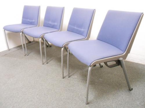 ■スタッキングチェア4脚セット　■イトーキ（ITOKI）　■ブルー【会議チェア】
                                    中古
            