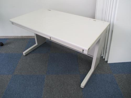 【状態良好品】【平机】　コクヨ製　新BSシリーズ　【幅1200】【中古事務机　デスク】
                        
                                    中古
            