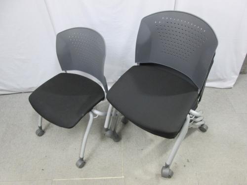 AICO|スタッキングチェア4脚セット｜キャスター付｜ブラック｜状態良好◎｜8脚入荷【セット】【会議チェア】
                                    中古
            