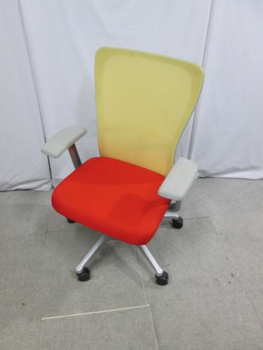 ヘイワース｜ゾディチェア｜肘付｜ハイバック｜レッド×イエロー【高級チェア】【OAチェア】
                                    中古
            