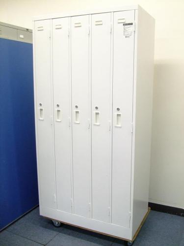 【5人用】コクヨ製のロッカー入荷致しました！【LKロッカー】【人気のホワイトカラー】
                                    中古
            