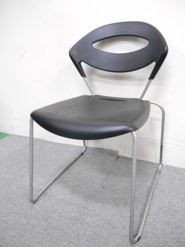 【重ねて収納スタックチェア】プラスチック製の為、お手入れラクラク【オフィス家具　イス　チェア　東京　豊島区】【ぞくぞく】【会議チェア】
                        
                                    中古
            