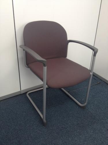 ミーティングチェア【会議チェア】
                                    中古
            