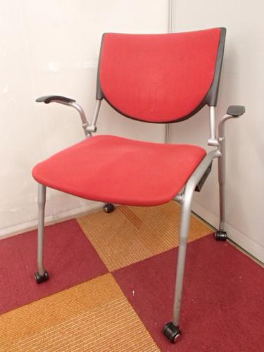 中古｜ミーティングチェア｜オカムラ製｜プロスタックチェア　肘付【会議チェア】
                                    中古
            