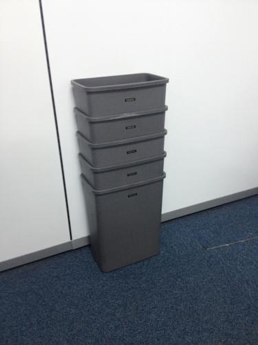 ☆ダストボックス5点セット☆
                        
                                    中古
            