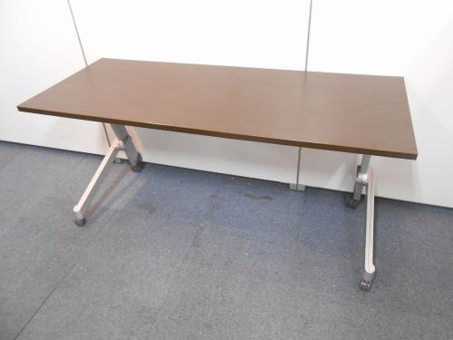 ■　濃い木目のサイドスタックテーブル　■　【状態良好】【ロット】
                        
                                    中古
            