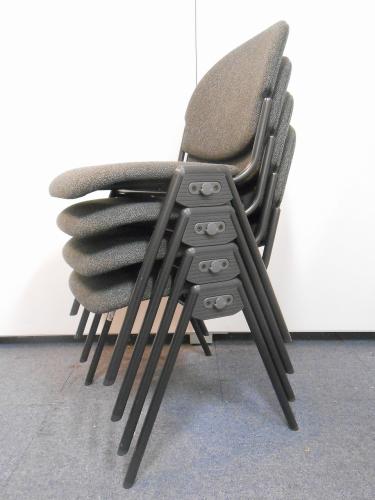 【セット商品】　スタッキングチェア×４脚セット　【状態良好】【会議チェア】
                                    中古
            