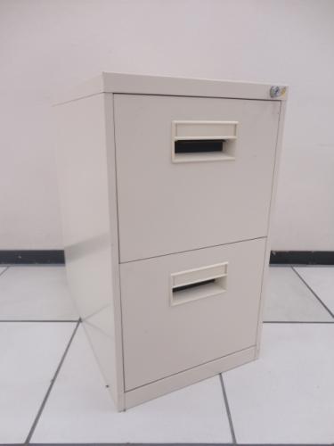 A4ファイルキャビネット　2段タイプ　鍵つき
                                    中古
            