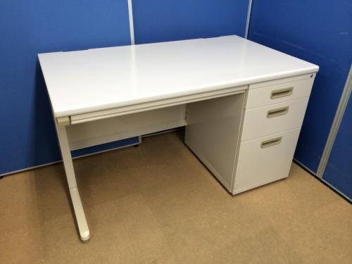 ▼ 最新入荷情報 ▼片袖机　W1200 イナバ製　頑丈です！
                                    中古
            