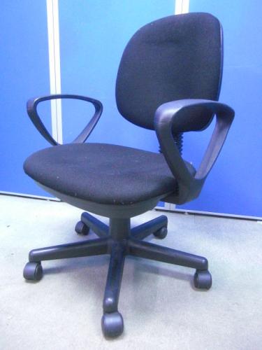 肘付きローバック|オフィスチェアー|在庫アリ|【京都東寺店】【OAチェア】
                        
                                    中古
            